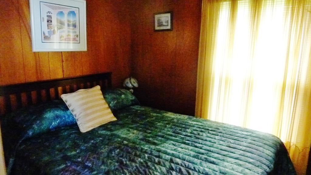 Silver Springs Cottage Resort Harcourt Экстерьер фото